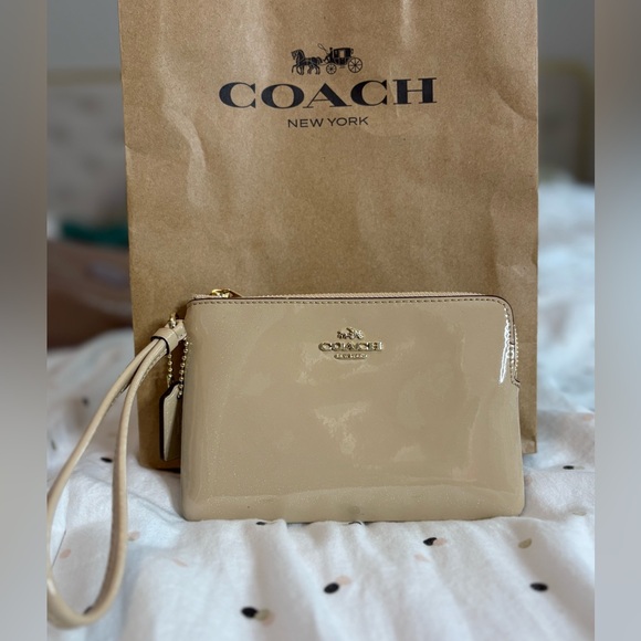 Coach Glossy Tan Wristlet with Sparkly Finish - Picture 1 of 12